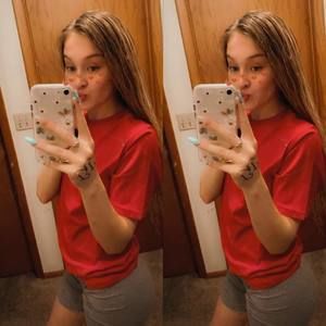 Meet your Posher, Lexi